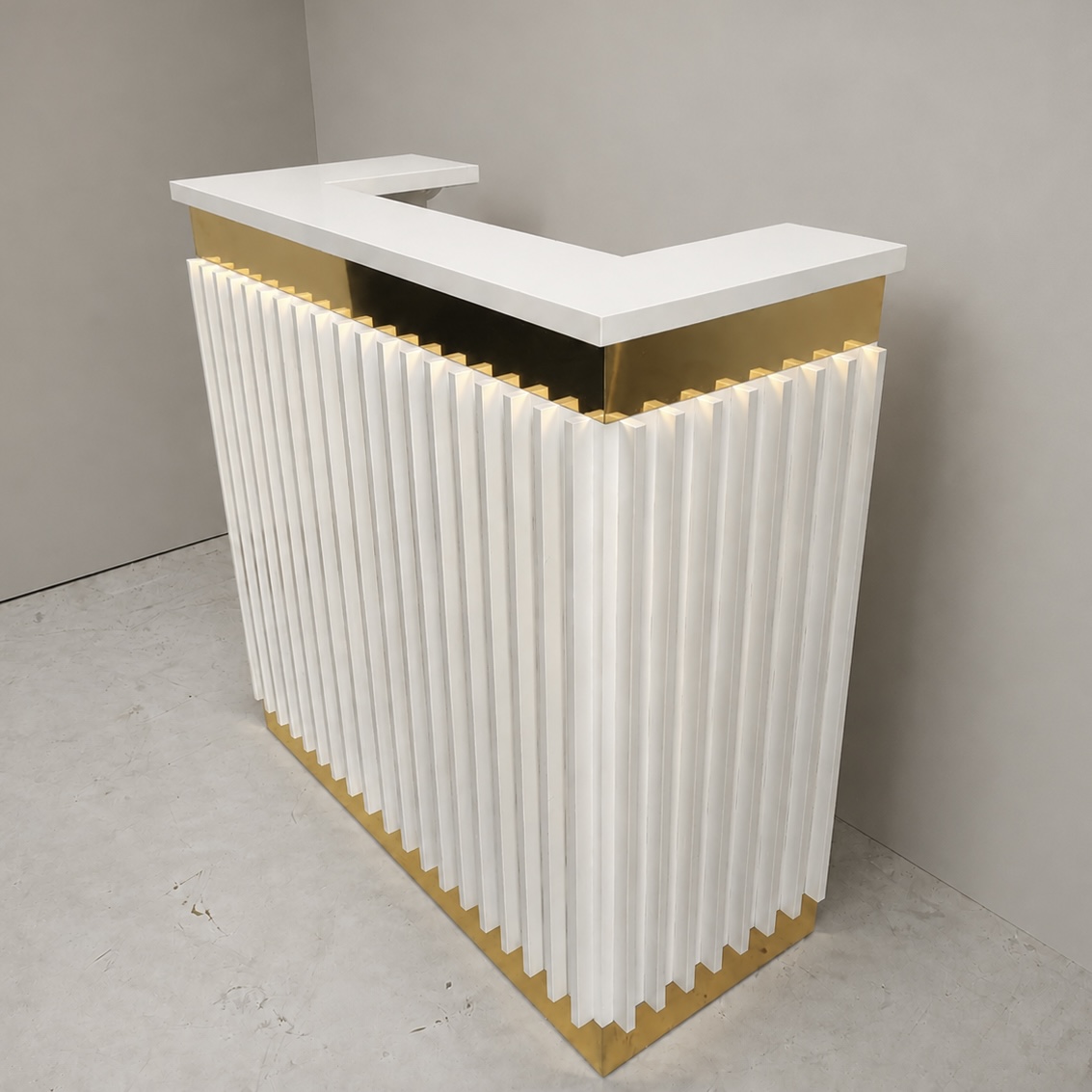 white-gold-beauty-salon-reception-counter